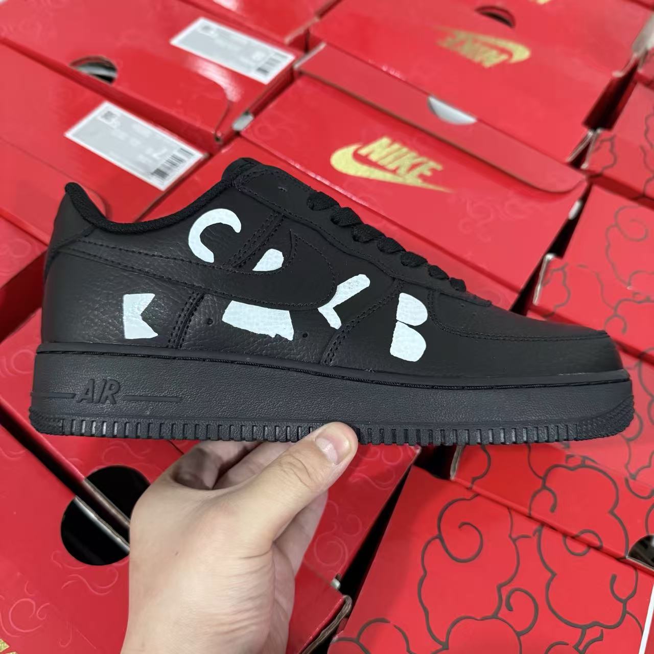 COMME des GARÇONS x Nike Air Force 1 Low 'Black' – Avant-Garde Minimalism