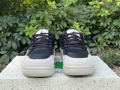 Air Jordan 4 Retro 'Black and Sail'
