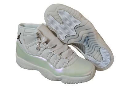 AIR JORDAN 11 RETRO "PEARL WHITE"