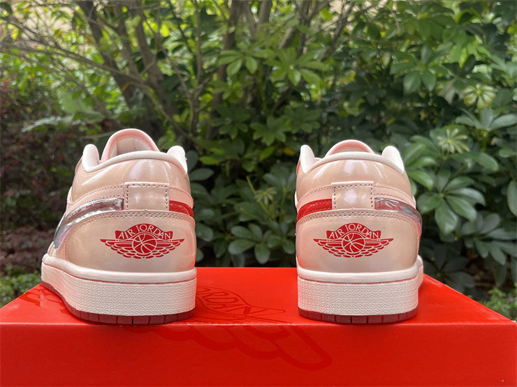 Air Jordan 1 Low "Valentine's Day"