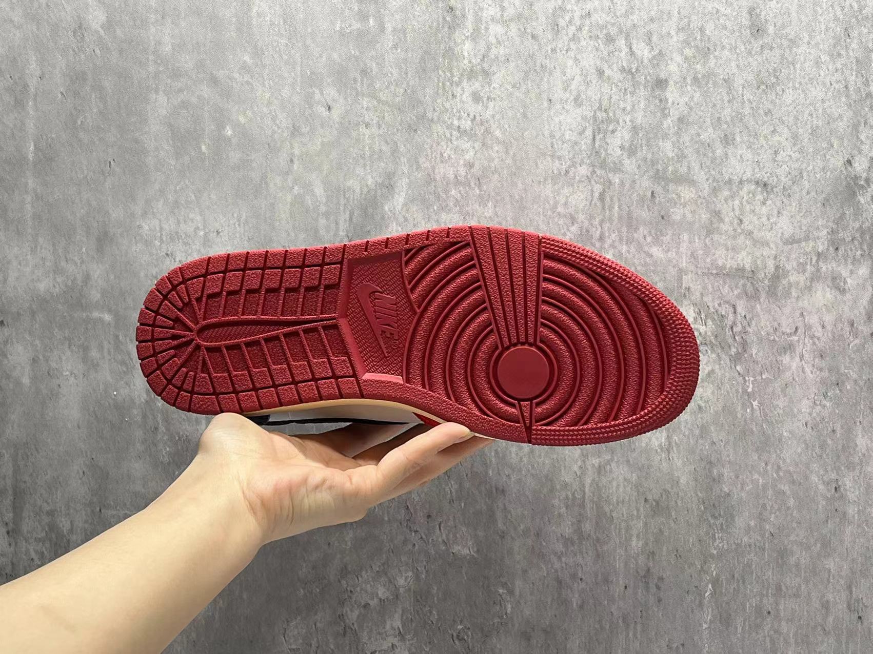 Air Jordan 1 Low "Black/Red"
