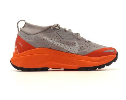Nike Zegama Trail “Orange” – Rugged All-Terrain Runner