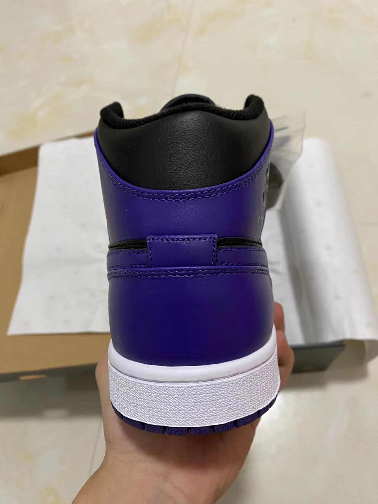 Air Jordan 1 Mid "Purple Black"