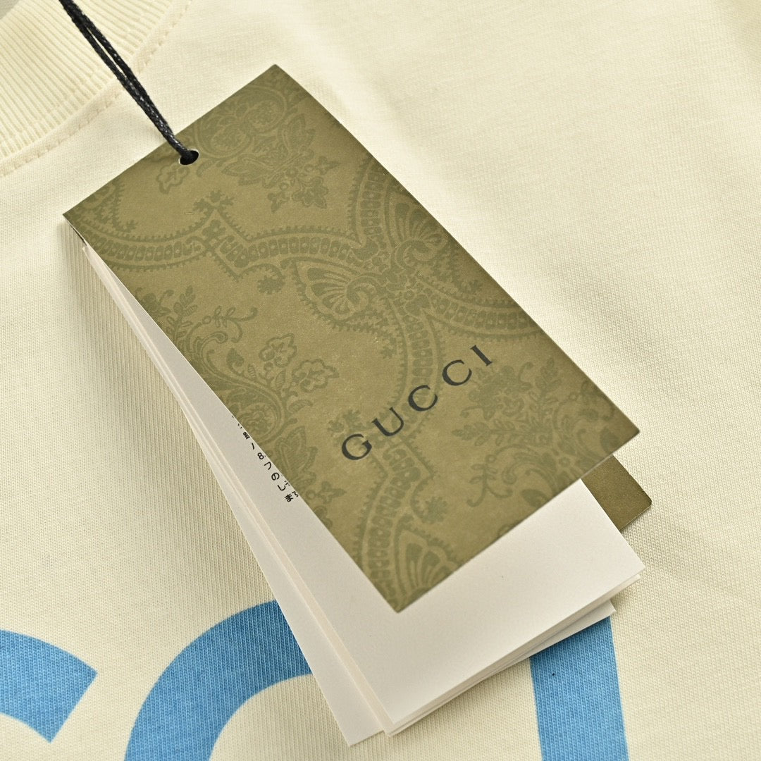 G*u*i cherub graphic t-shirt