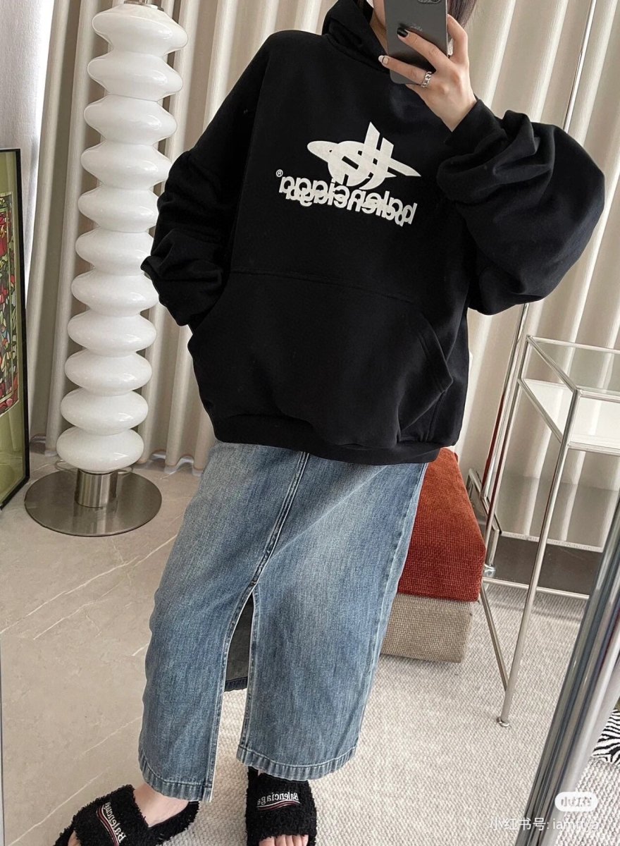 Balenciaga Black Graphic Hoodie - Prime Reps