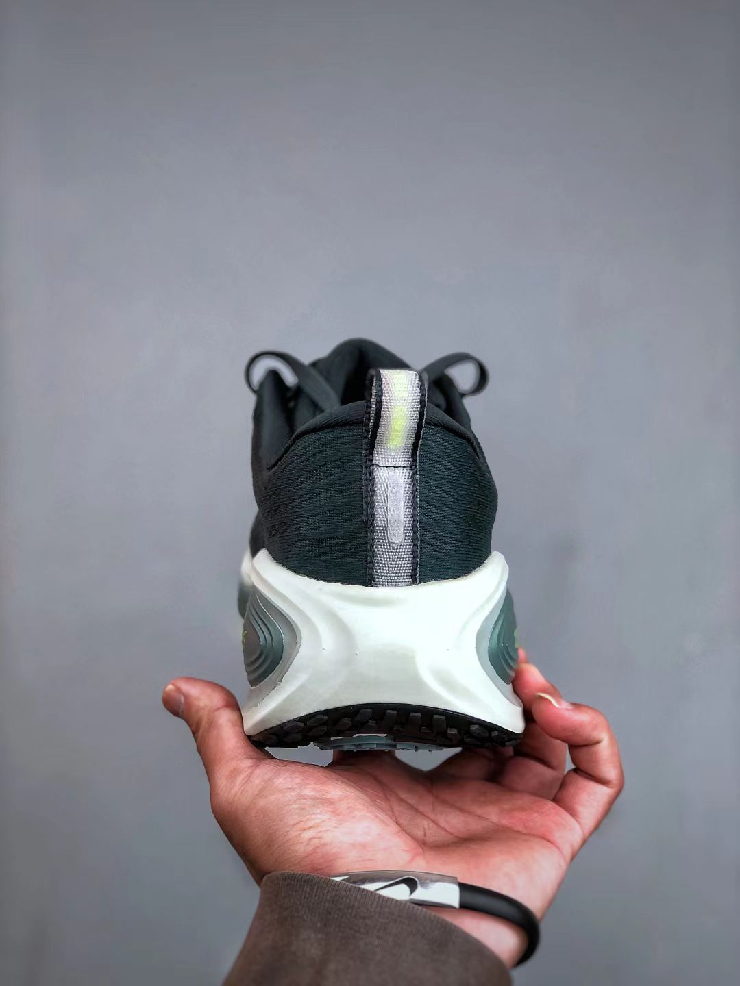 Nike Air Zoom Pegasus Plus "Green" – High-Vis Performance
