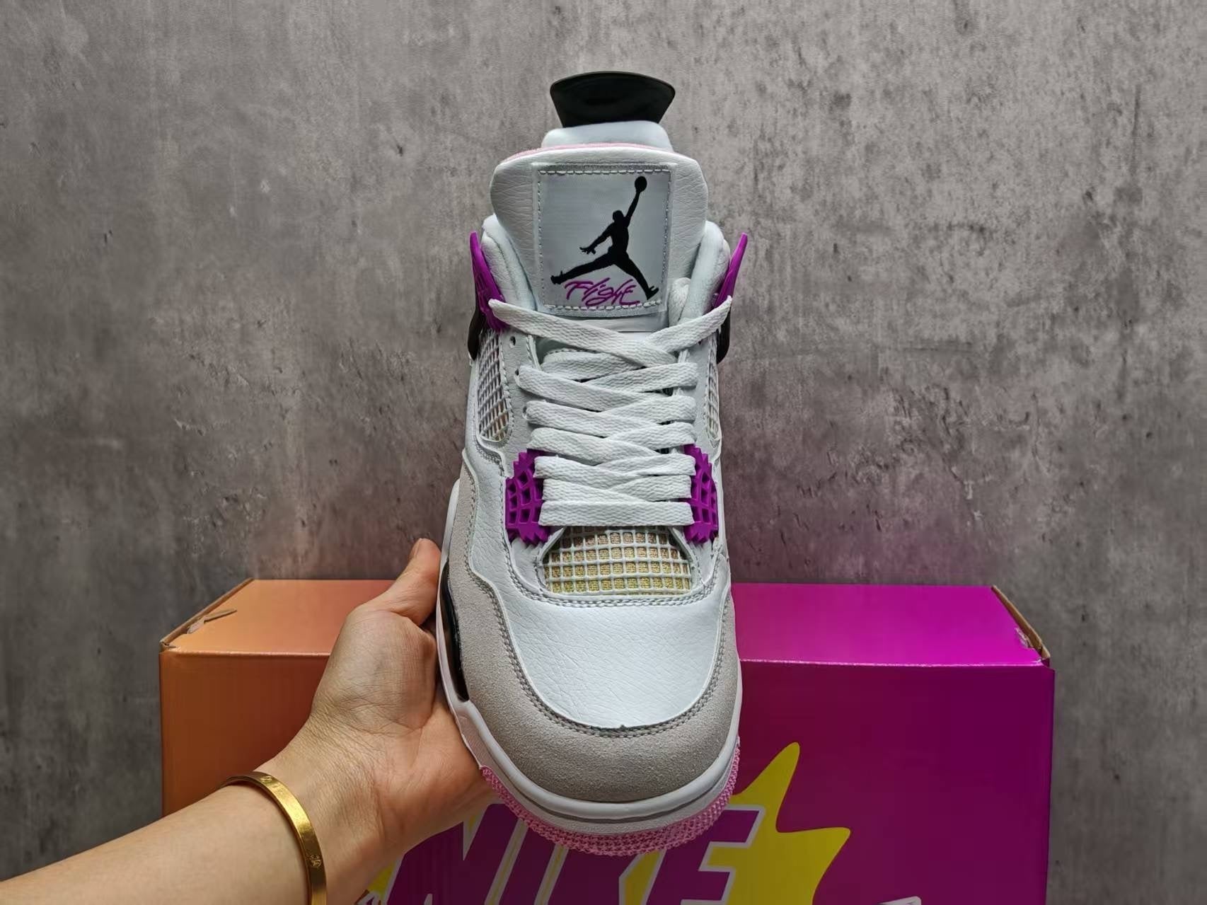 Air Jordan 4 Retro "Comic Book"