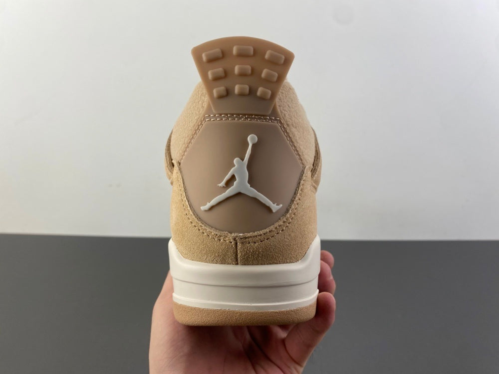 Air Jordan 4 Retro "Cozy Girl"