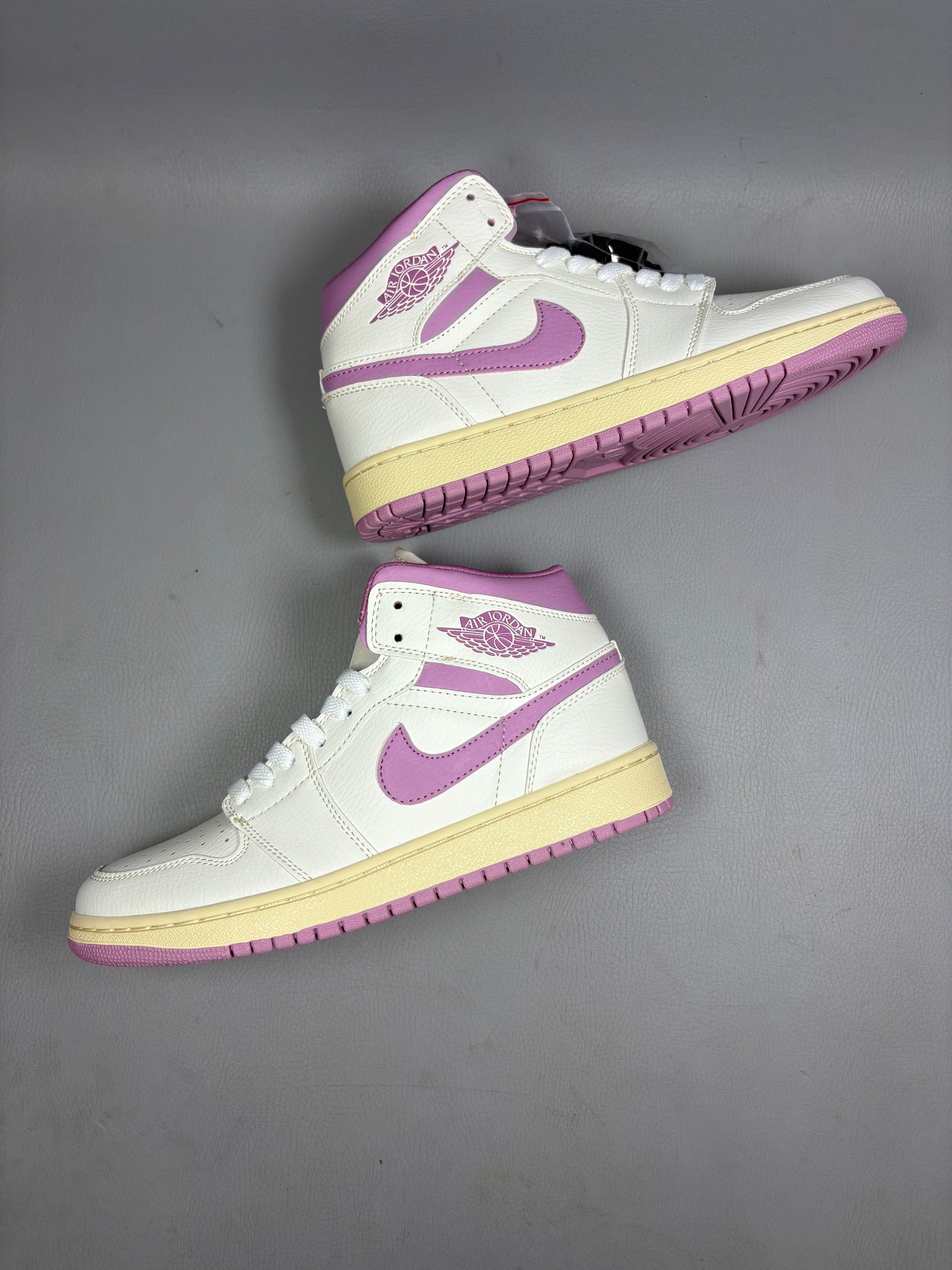 Air Jordan 1 Retro High OG 'White/Mauve/Violet'
