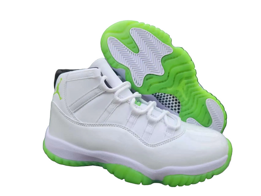 AIR JORDAN 11 RETRO "WHITE / BLACK / GREEN"