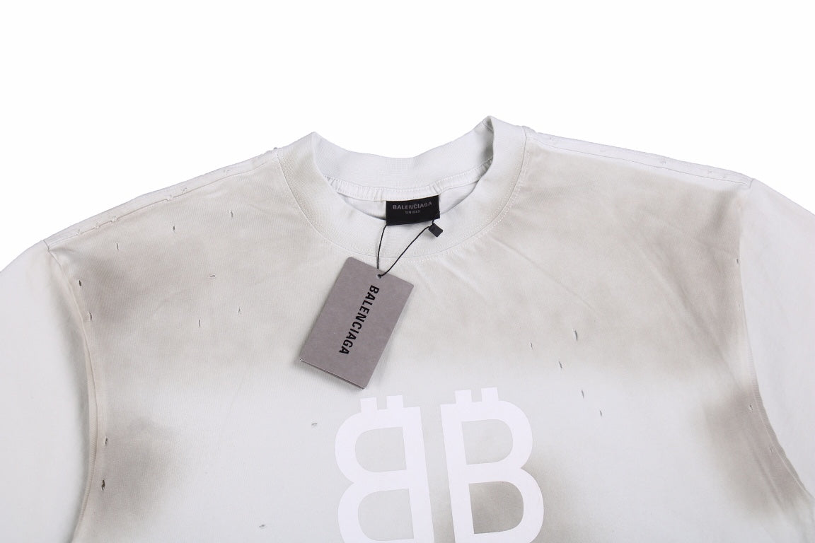 Ba*len*cia*ga distressed logo t-shirt (white/grey)