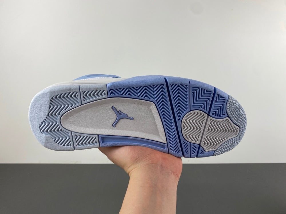 Air Jordan 4 “Forget Me Not”