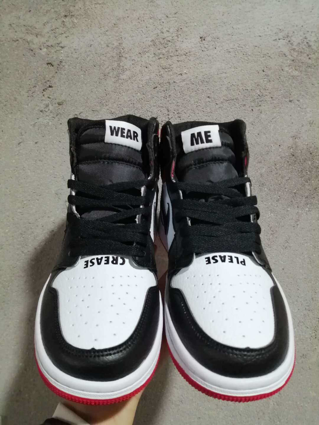 Air Jordan 1 Retro High OG 'Banned'