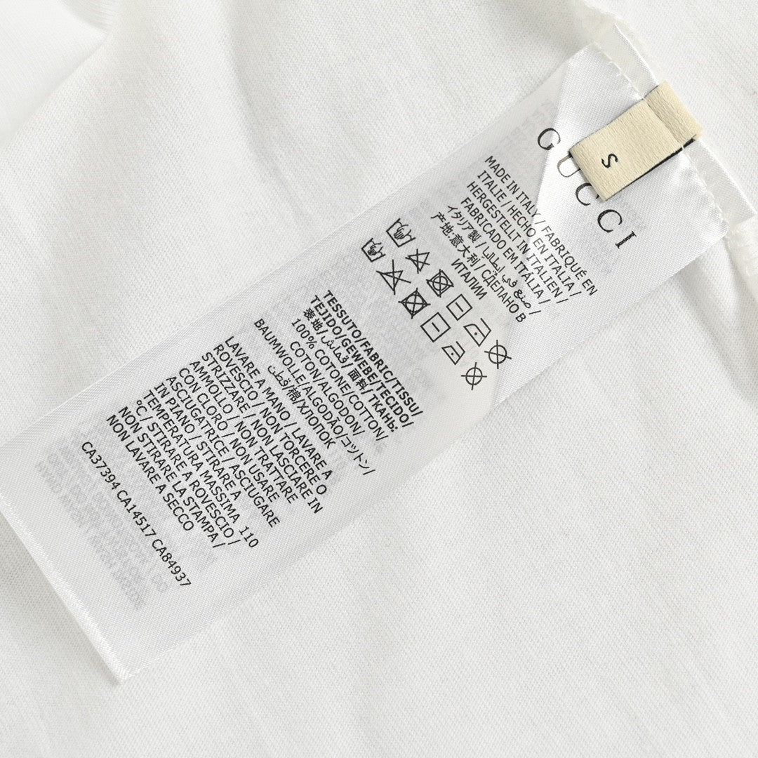 Gucci White T-Shirt with Bold Logo