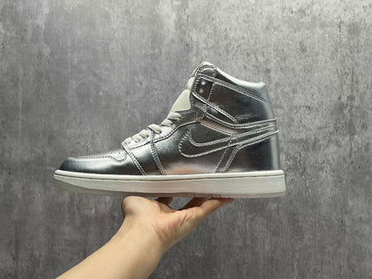 Air Jordan 1 Retro High OG "Metallic Silver"