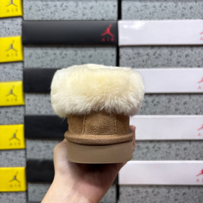 UGG Classic Snow Boot in Chestnut