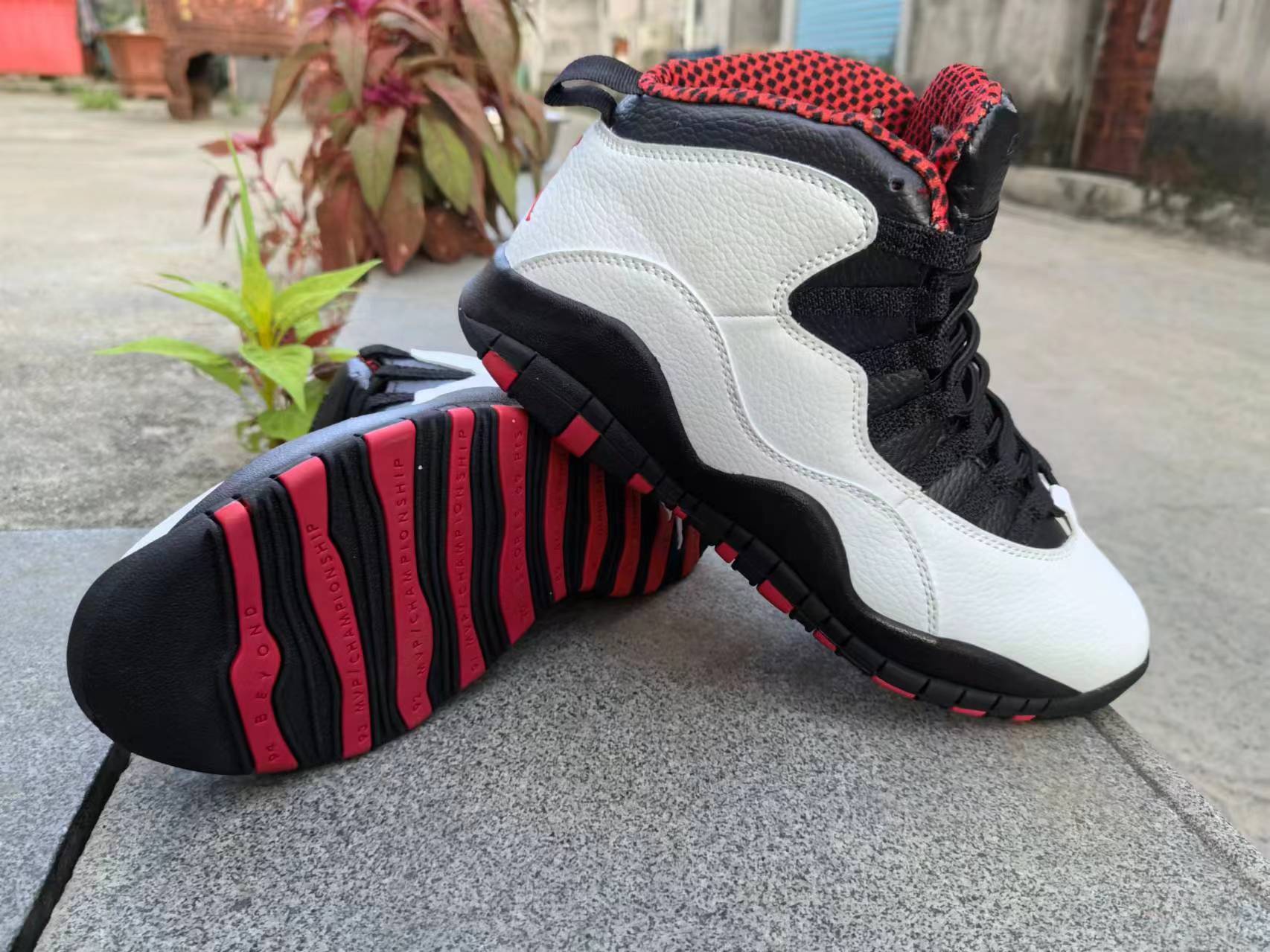 Air Jordan X Retro "White / Black / Varsity Red"