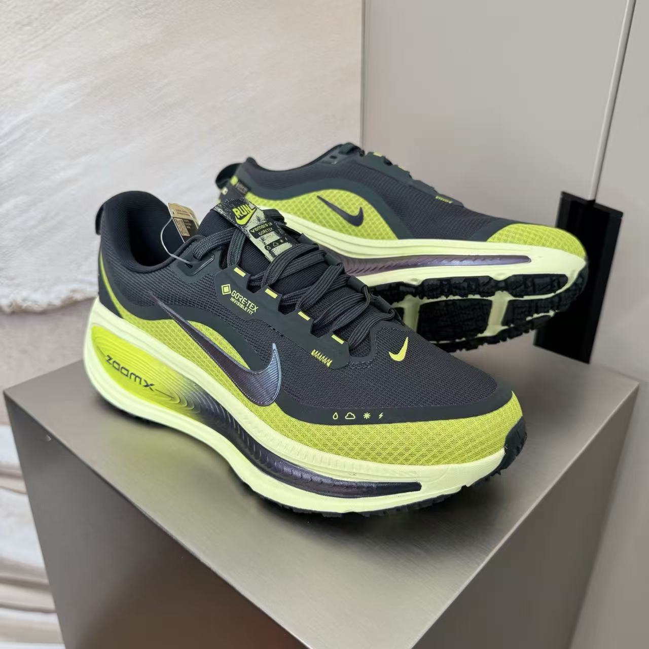 Nike Zoom Vomero in Green: Biomechanical Canopy