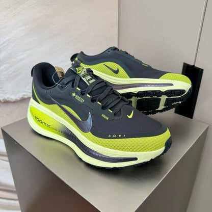 Nike Zoom Vomero in Green: Biomechanical Canopy
