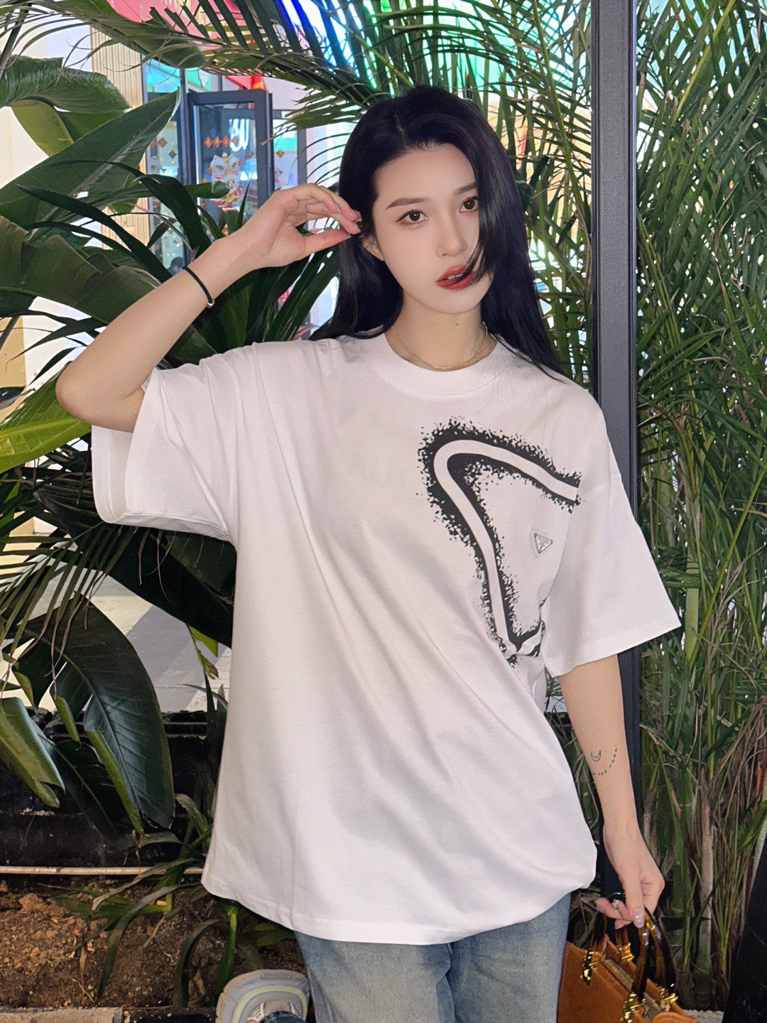 Pra*a graphic logo t-shirt