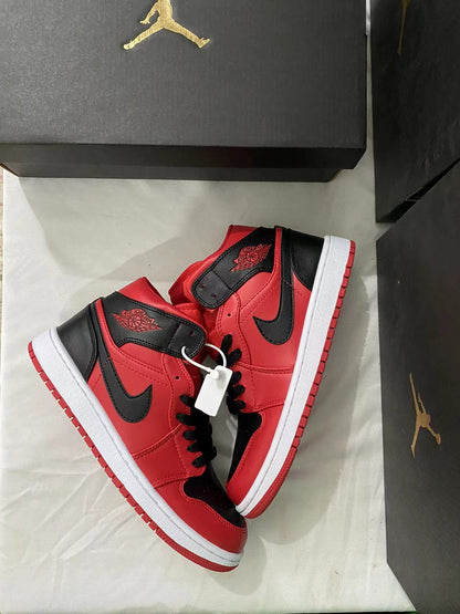Air Jordan 1 Retro High OG "Bred"