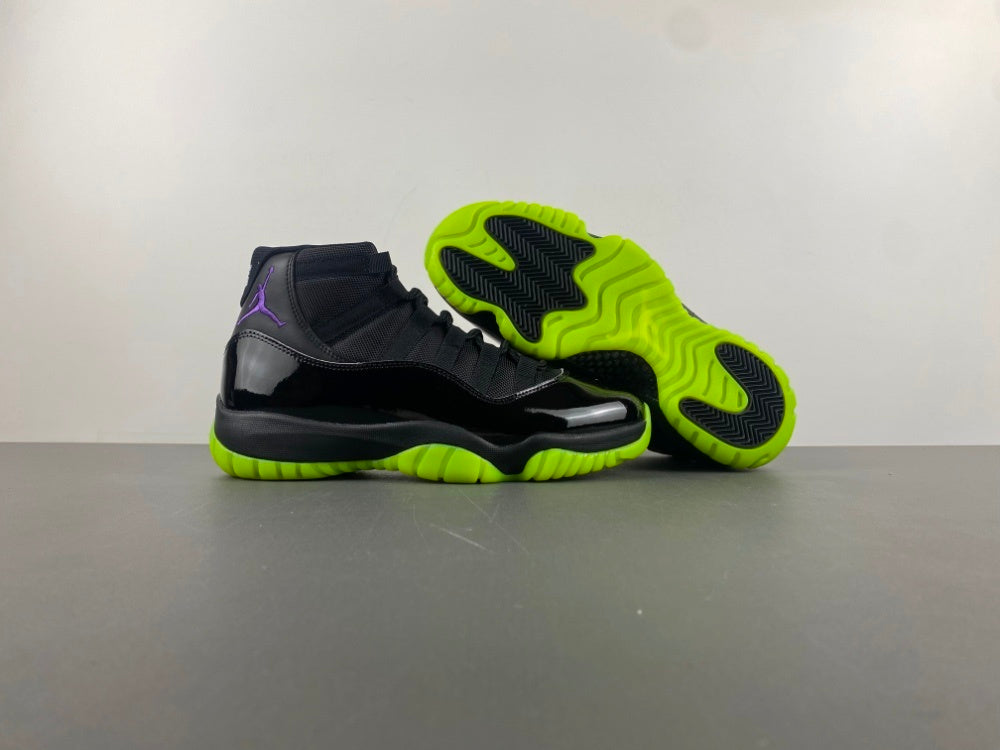 AIR JORDAN 11 RETRO "BLACK / VOLT GREEN"