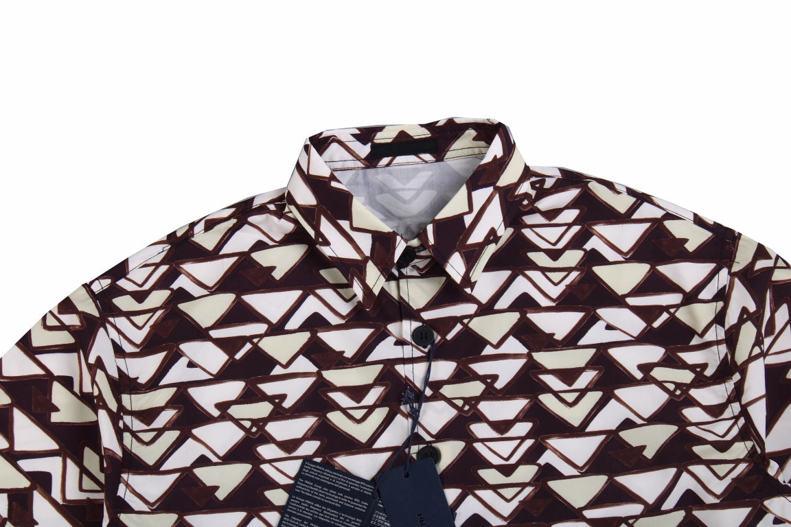 Ba*len*cia*ga patterned short sleeve shirt