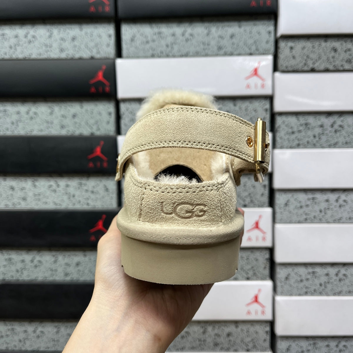 UGG Classic Snow Boot in Rapeseed