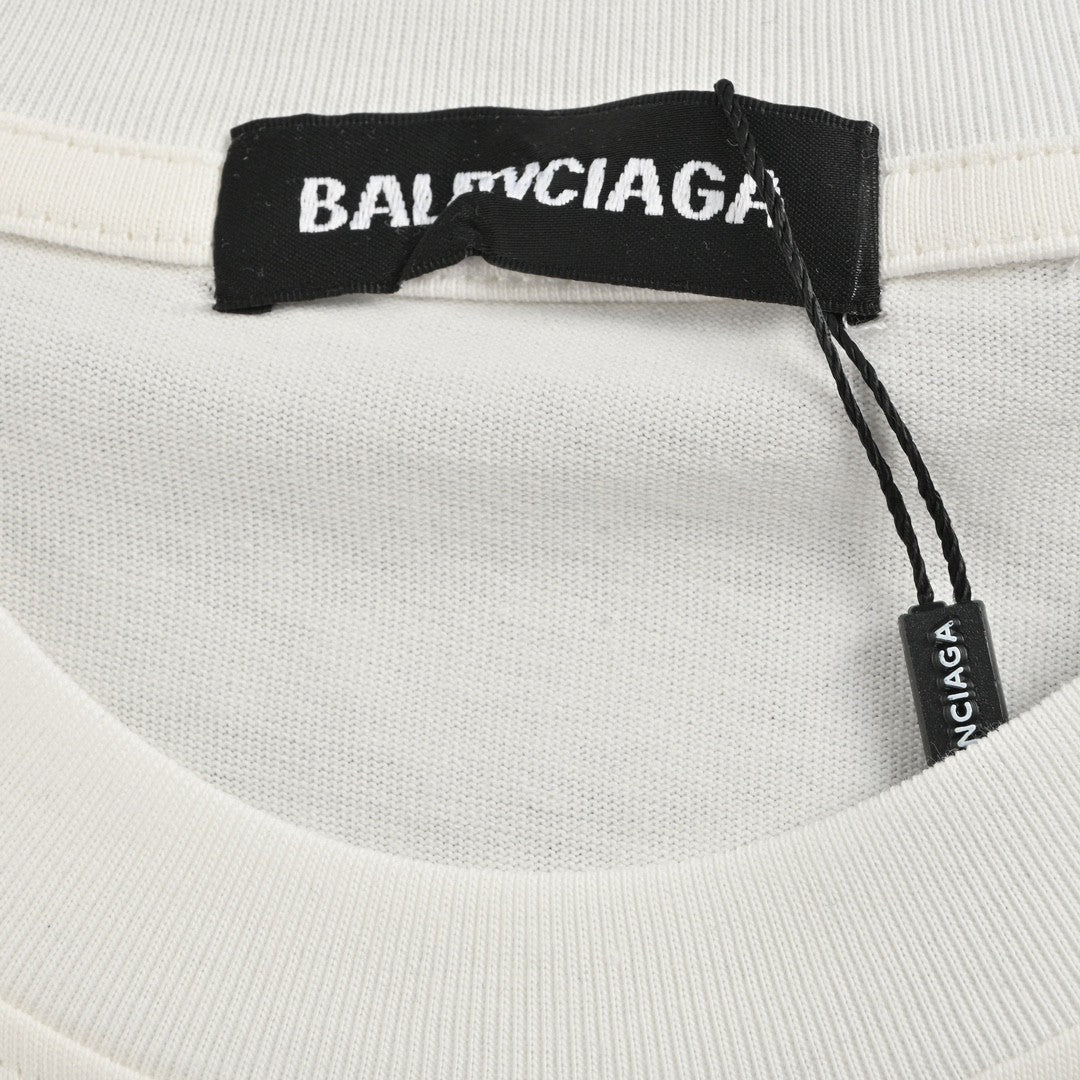 Ba*len*cia*ga white t-shirt with graphic design