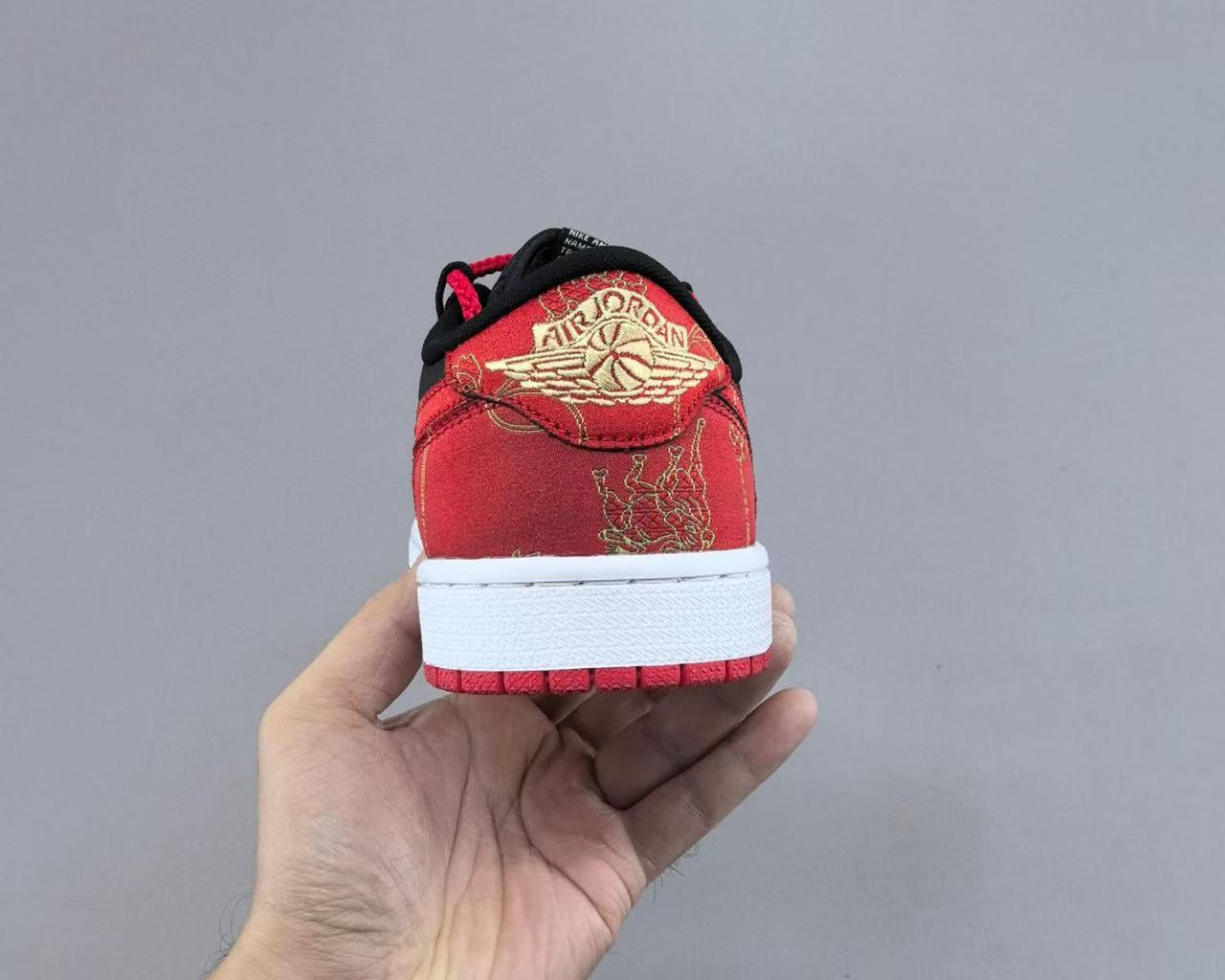 Nike "Black/Red" – The Iconic Bred Colorway