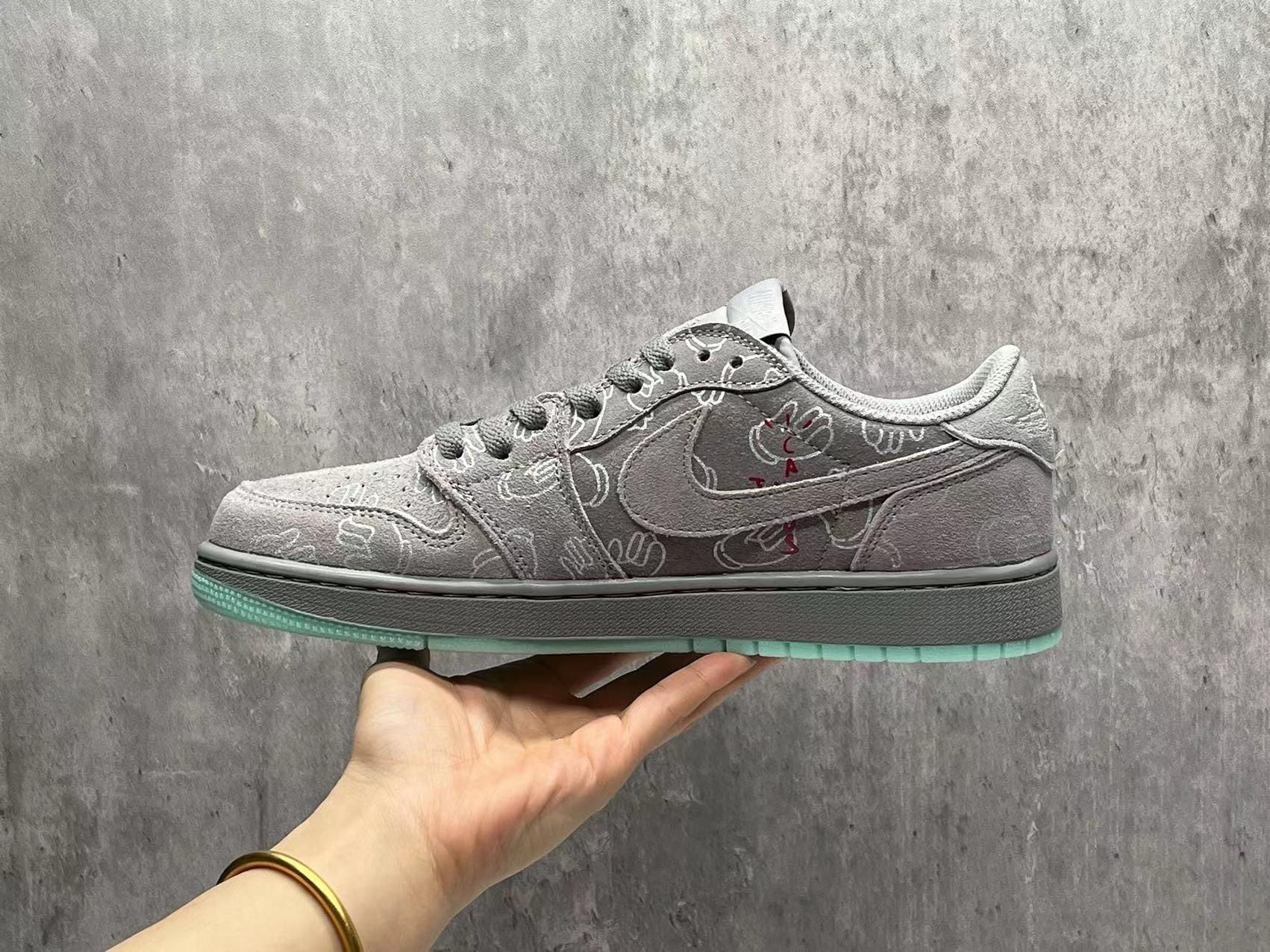 Air Jordan 1 Low "Cool Grey"