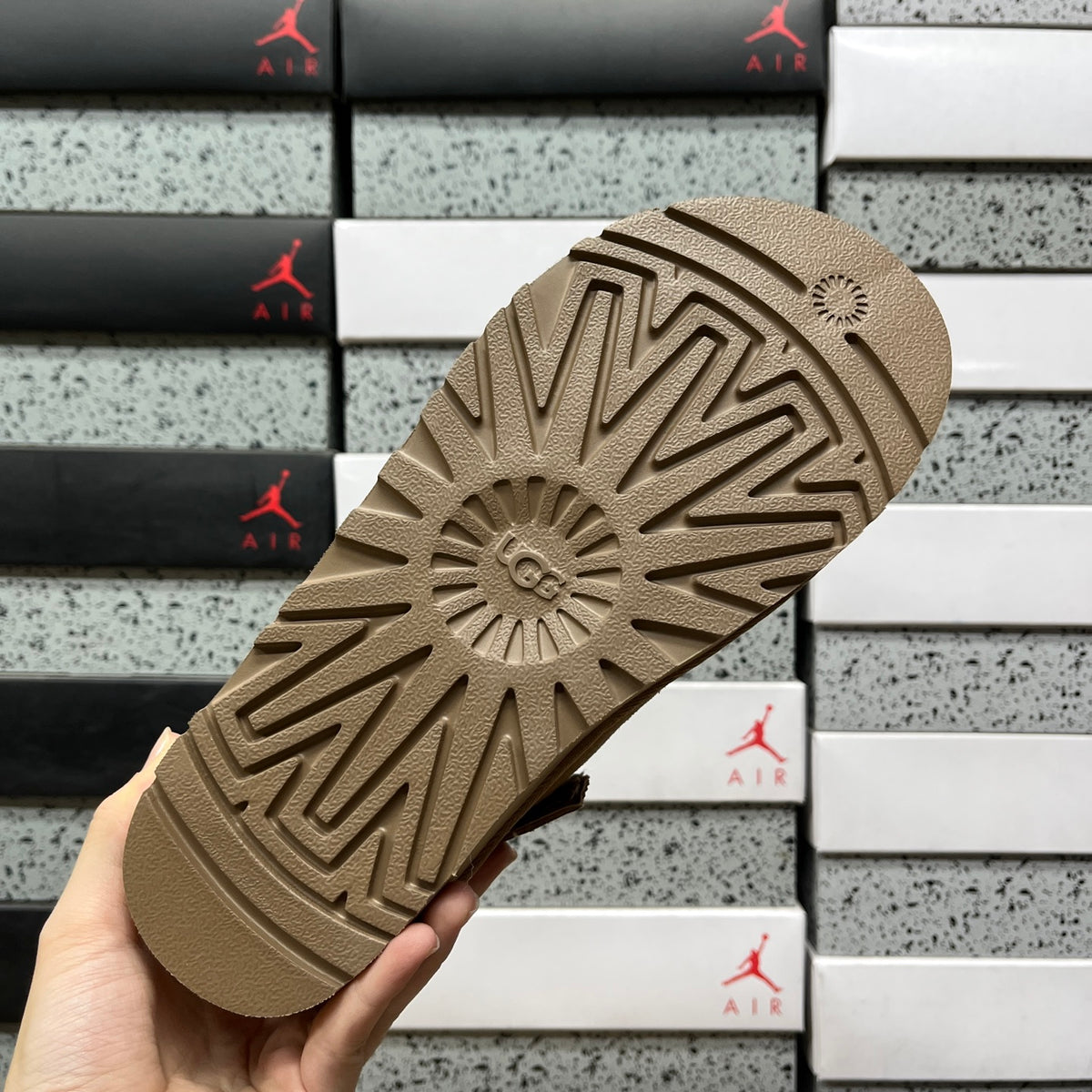 UGG Classic Snow Boot in Chestnut