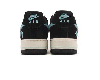 Nike Air Force 1 '07 in Black/Mint: Noir Fresco