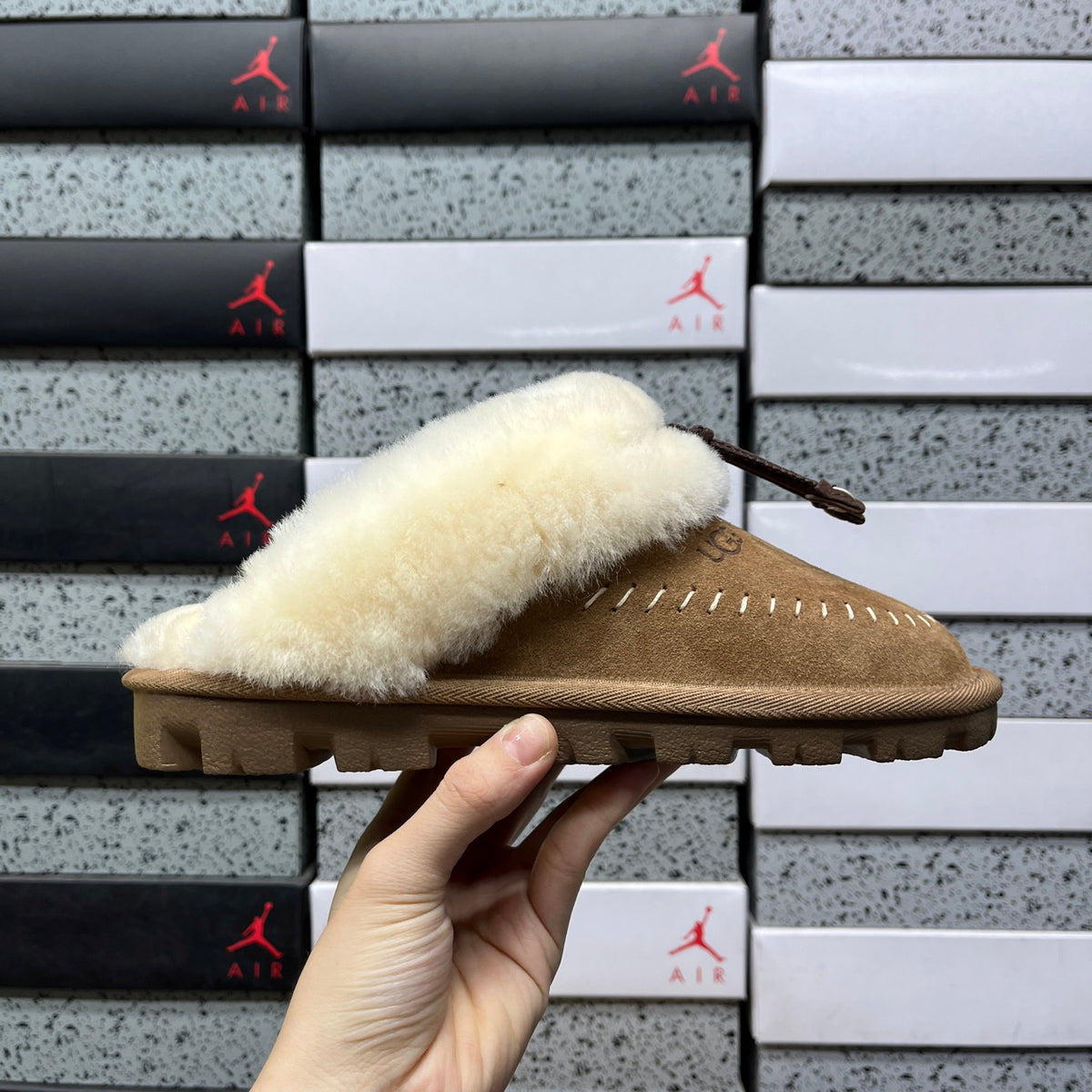 UGG Coquette Slipper in Chestnut