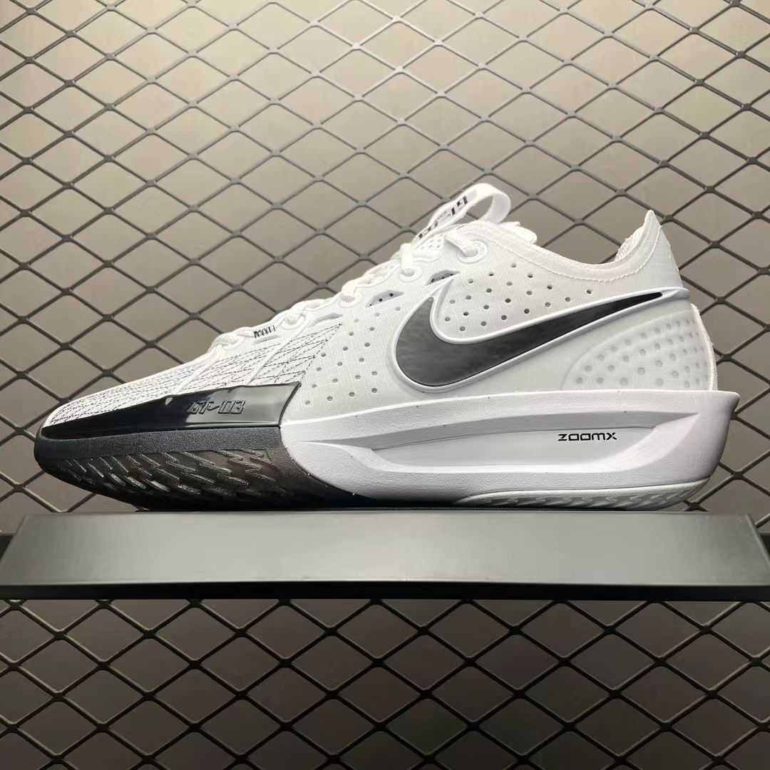 Nike G.T. Cut 3 "White/Black" – Elite Performance, Timeless Contrast