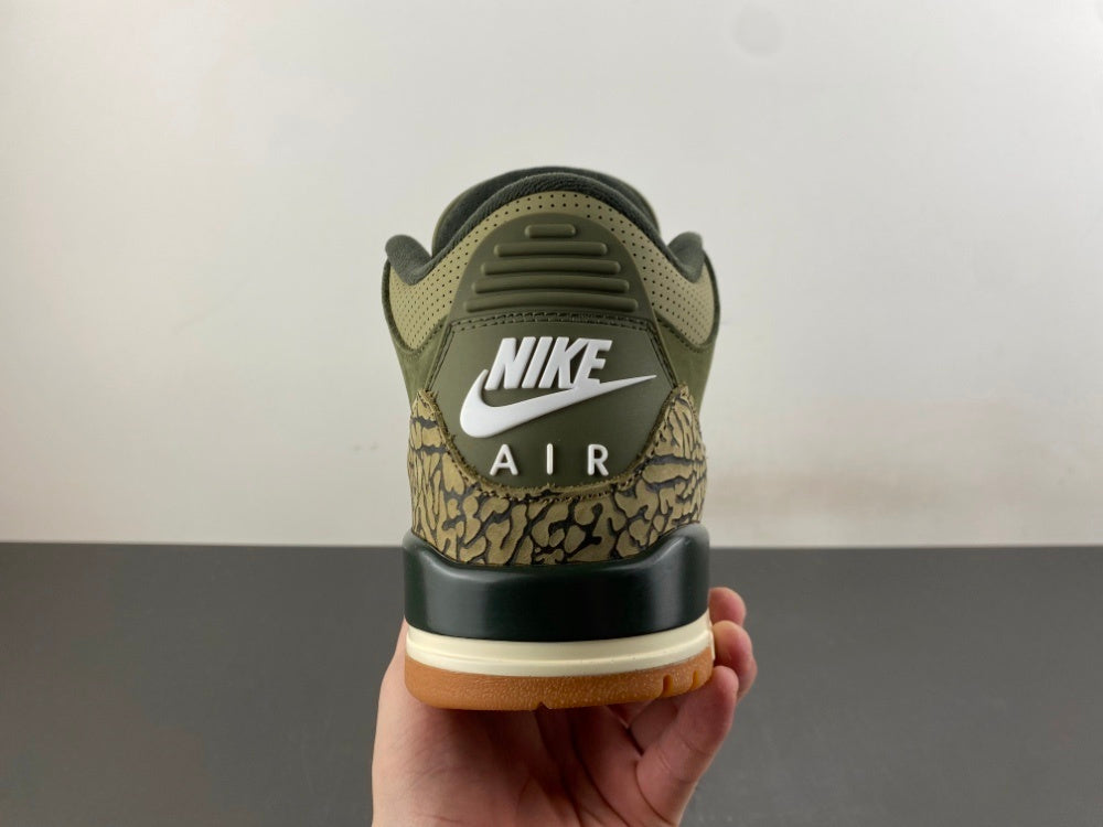 Air Jordan 3 Retro 'Medium Olive'