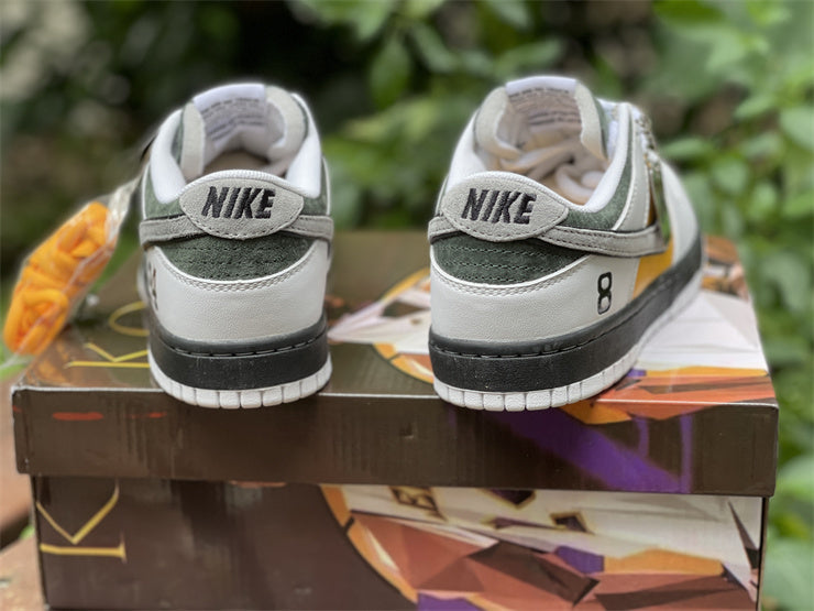 Air Jordan 1 Low WMNS "White / Light Grey / Yellow"