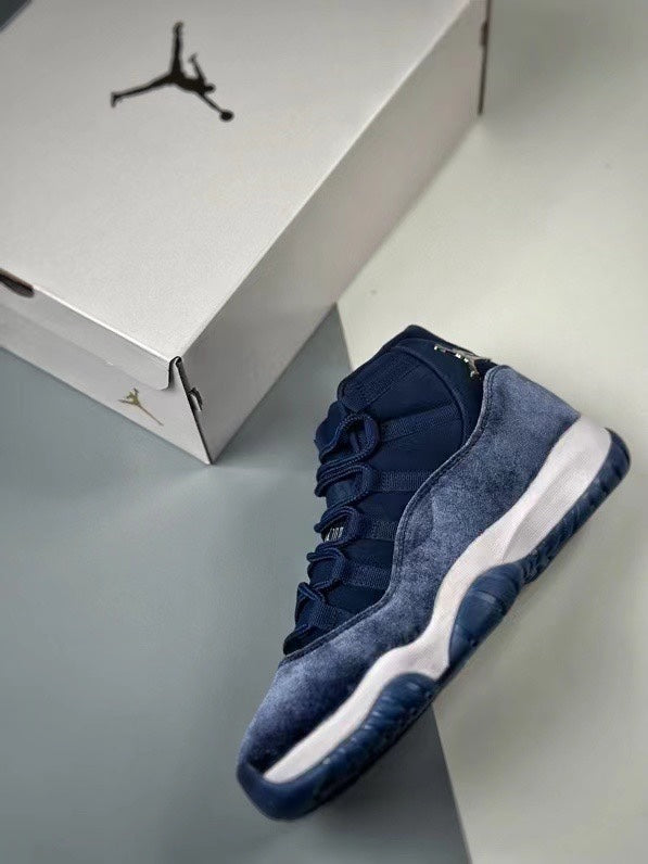 Air Jordan 11 retro“Midnight Navy”