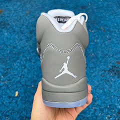 Jordan 5 wolf grey