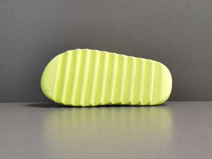 ADIDAS YEEZY SLIDE x GLOW GREEN - Prime Reps