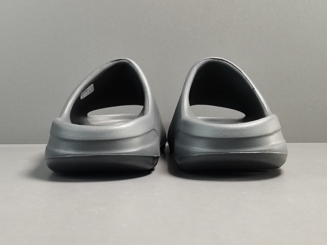 ADIDAS YEEZY SLIDE x ONYX - Prime Reps