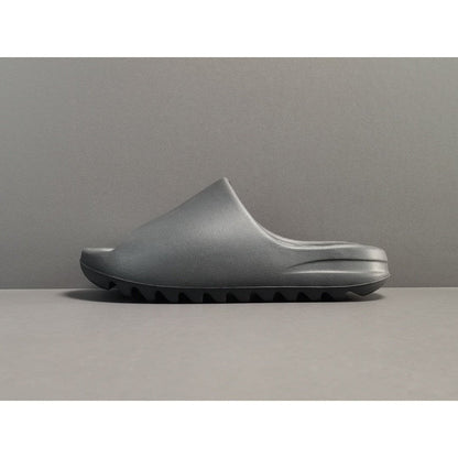 ADIDAS YEEZY SLIDE x ONYX - Prime Reps