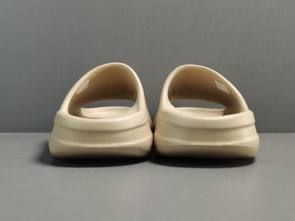 ADIDAS YEEZY SLIDE x PURE - Prime Reps