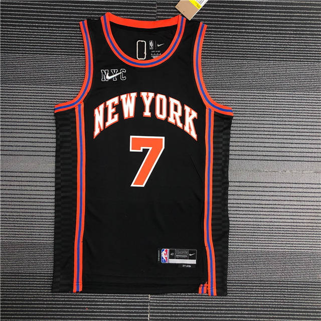 PHOTO: Carmelo Anthony In A New York Knicks Jersey 