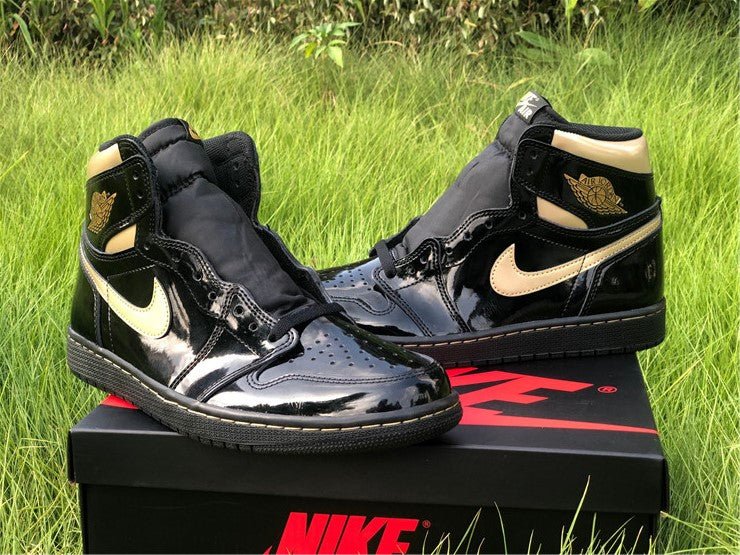 JORDAN 1 HIGH x BLACK METALLIC GOLD