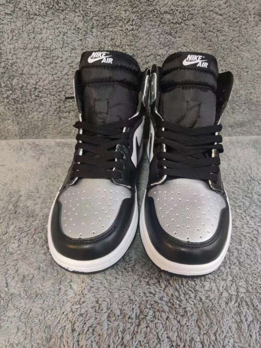 JORDAN 1 HIGH x SILVER TOE