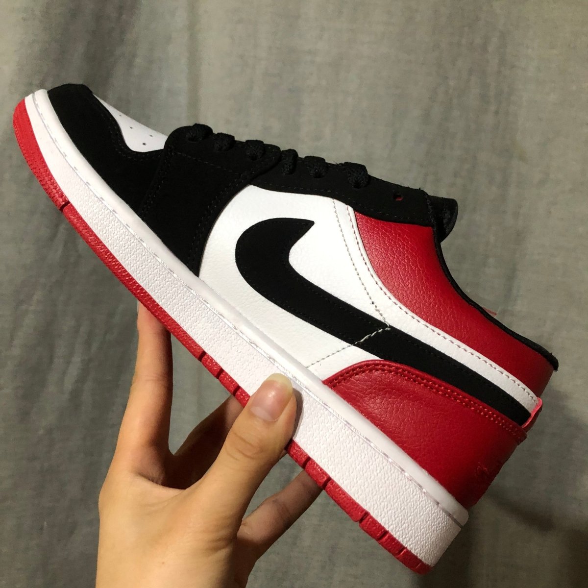 JORDAN 1 LOW x BRED TOE