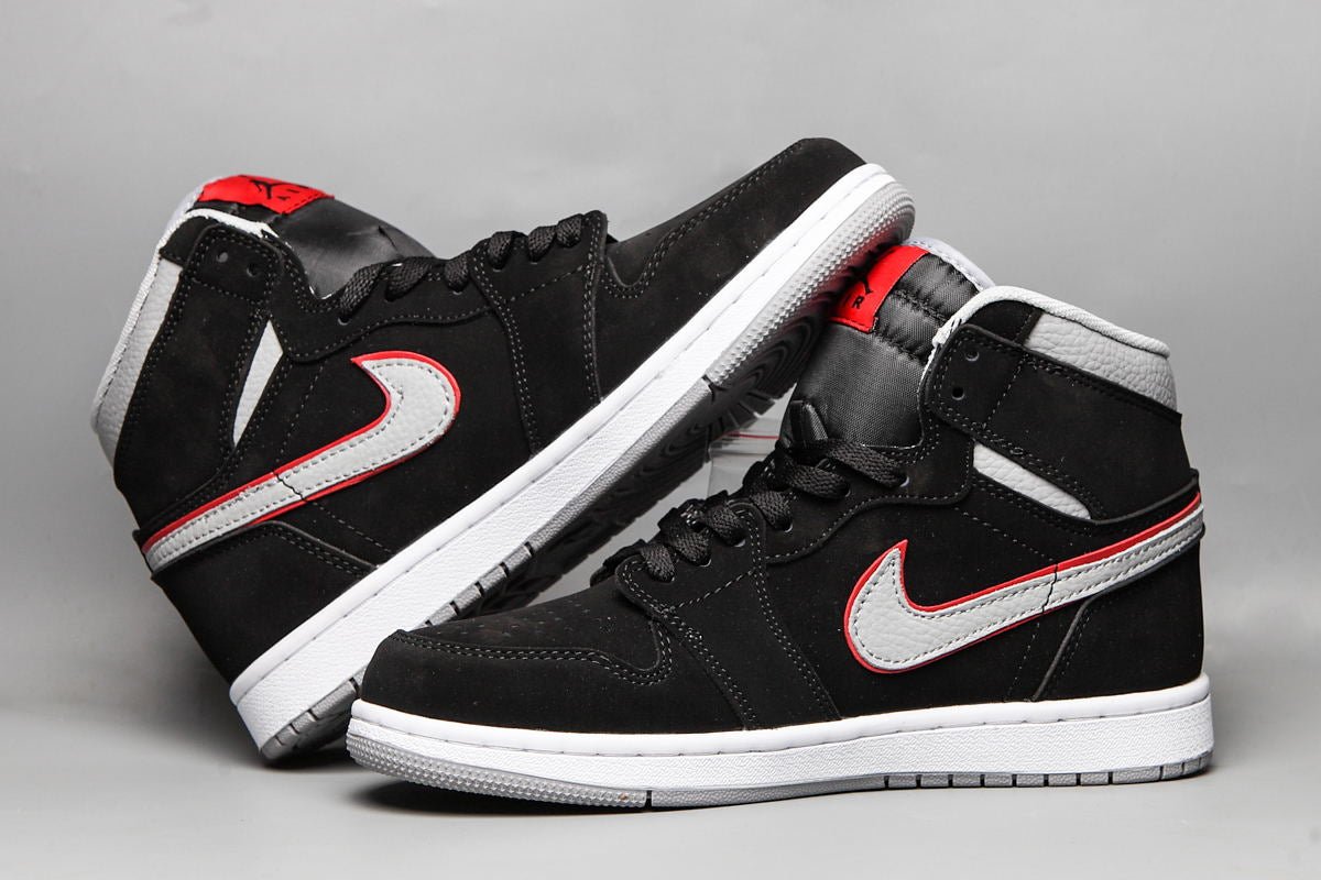 JORDAN 1 MID x BLACK PARTICLE GREY GYM RED