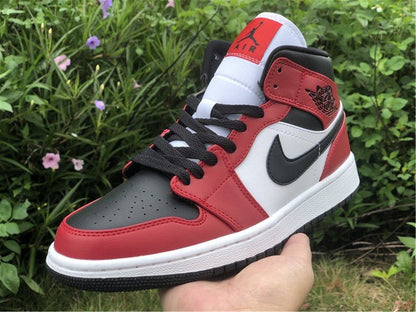 JORDAN 1 MID x CHICAGO BLACK TOE - Prime Reps