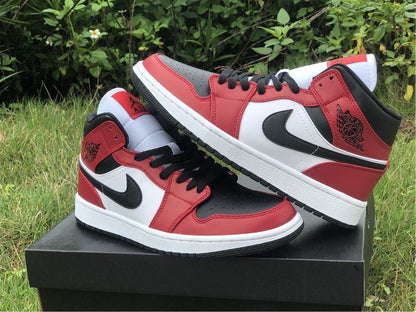 JORDAN 1 MID x CHICAGO BLACK TOE - Prime Reps